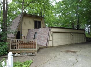 3346 Ivory Rd, Metamora, MI 48455