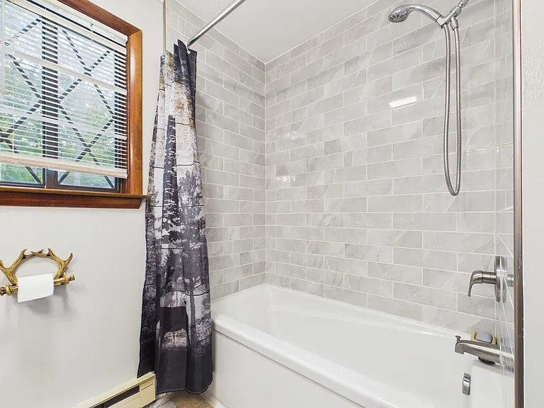 1186 Little Twig Rd #1 — Photo 23
