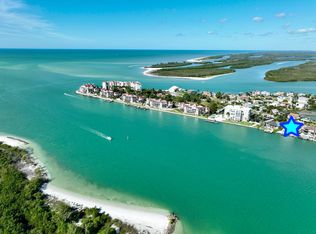 28 Pelican St W, Naples, FL 34113