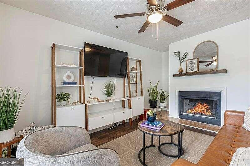 1st image of 745 Windchase Ln