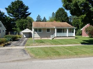 2418 Dawn St, Jackson, MI 49203