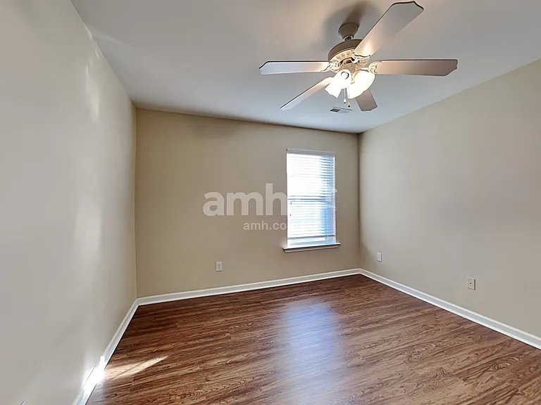 3 Semmelrock Dr — Photo 17