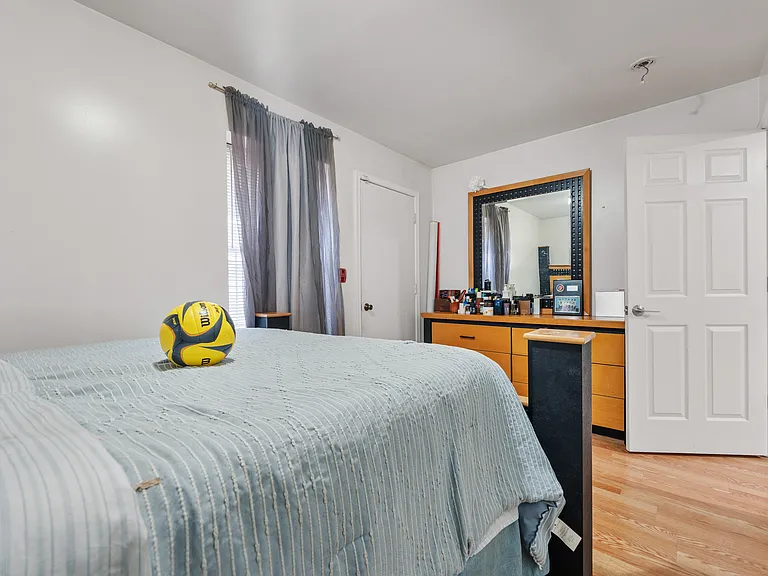 1319 N 19th St #1 — Photo 15