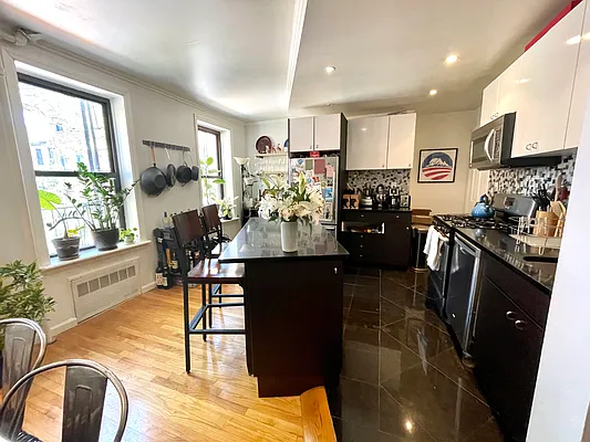 Rented by Nest Seekers International | media 5