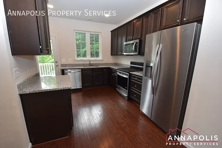 2818 etley court — Photo 3