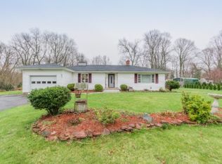 5 Hiram Ln, Bloomfield, CT 06002
