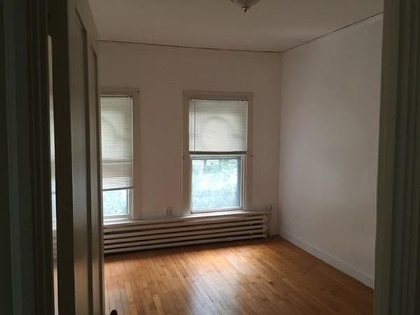 2nd image of 765 High St #2