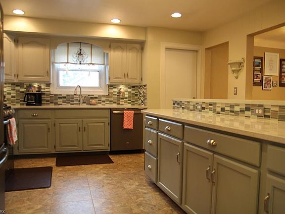 3rd image of 1151 Bonnie Pl