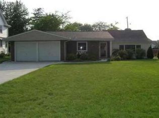 26803 Elm St, Roseville, MI 48066