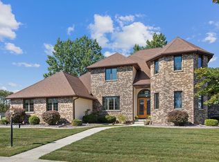 3720 Deer Run Ct, Manitowoc, WI 54220