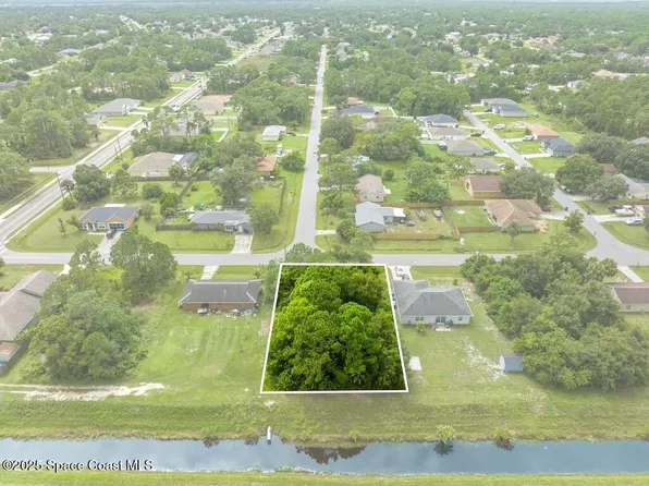 1461 Tidewell St SE, Palm Bay, FL 32909
