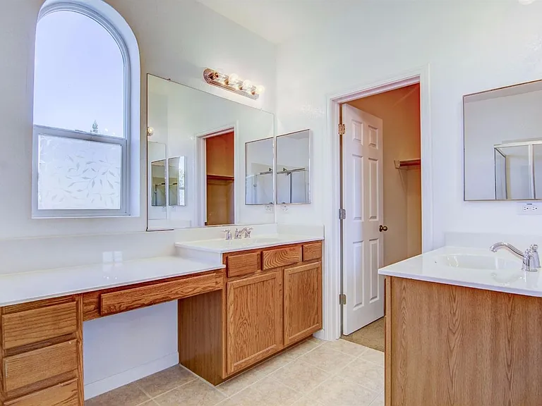 8464 Crystal Walk Cir — Photo 5
