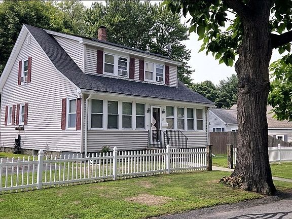 2nd image of 15 Dinsmore St