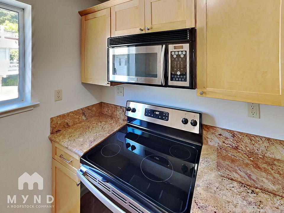 1st image of 695 Grand View Ave APT 103