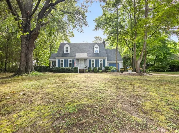 916 Oxford Dr, Virginia Beach, VA 23452