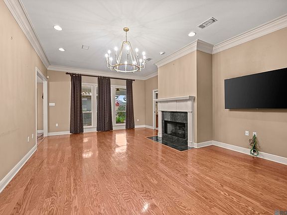 3rd image of 10514 Claybrook Dr