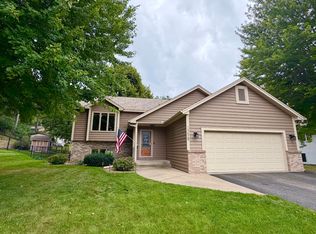 13628 Bryant Pl S, Burnsville, MN 55337