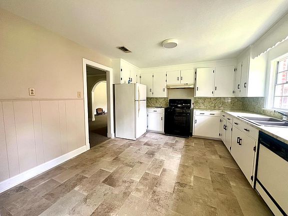 5th image of 1355 Ellisville Blvd