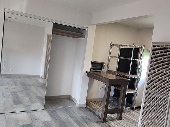4th image of 1041 Eugene Ave #A