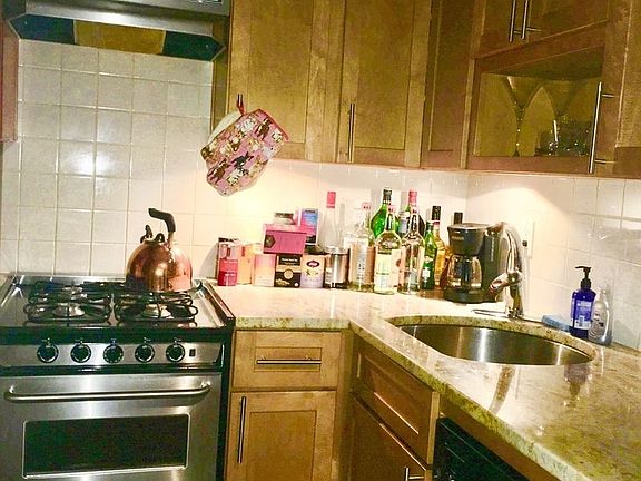3rd image of 230 3rd Ave #13B