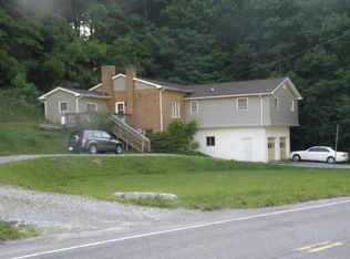 2520 Grassy Branch Rd, Bluefield, WV 24701