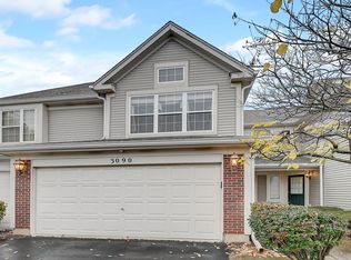 3090 Serenity Ln, Naperville, IL 60564