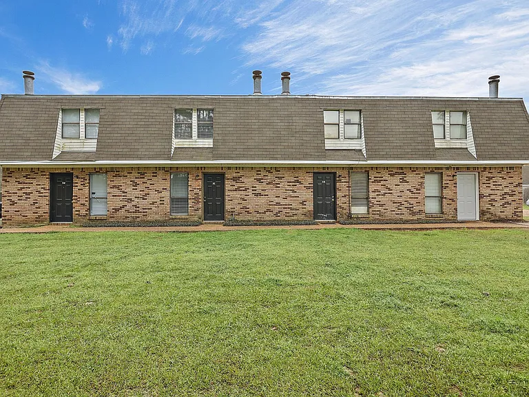2932 Highway 468 — Photo 20