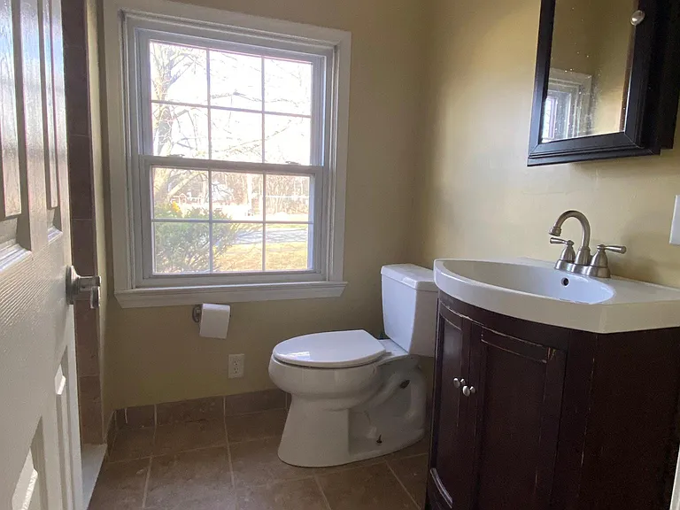 600 Dehaven Dr — Photo 11