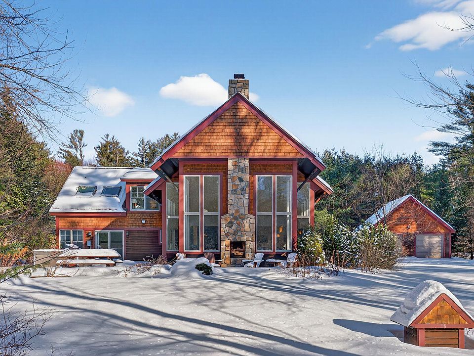 1st image of 12 Evergreen Lane
