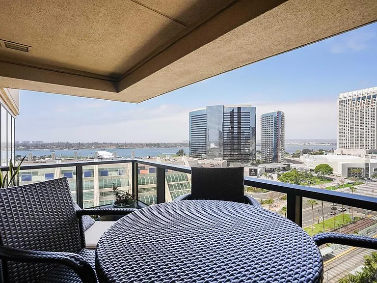 200 Harbor Dr #1502 — Photo 15