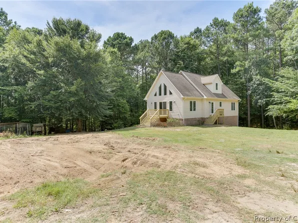 10675 Graceland Farms Ln, Gloucester, VA 23061