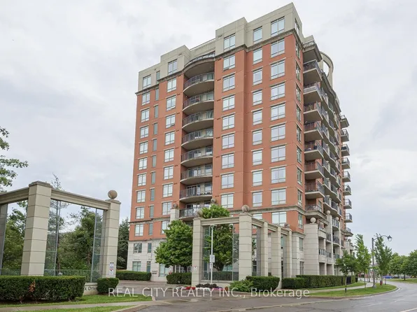 2325 Central Park Dr #704, Oakville, ON L6H 0E2