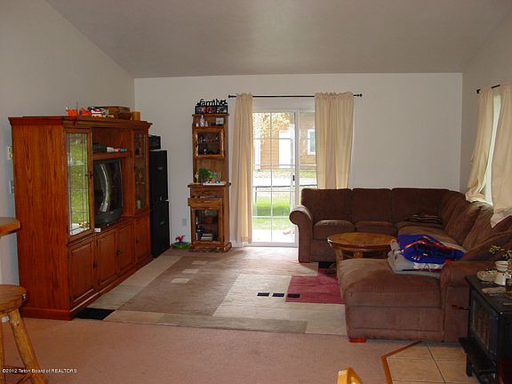 5th image of 875 Eagles Rest Dr