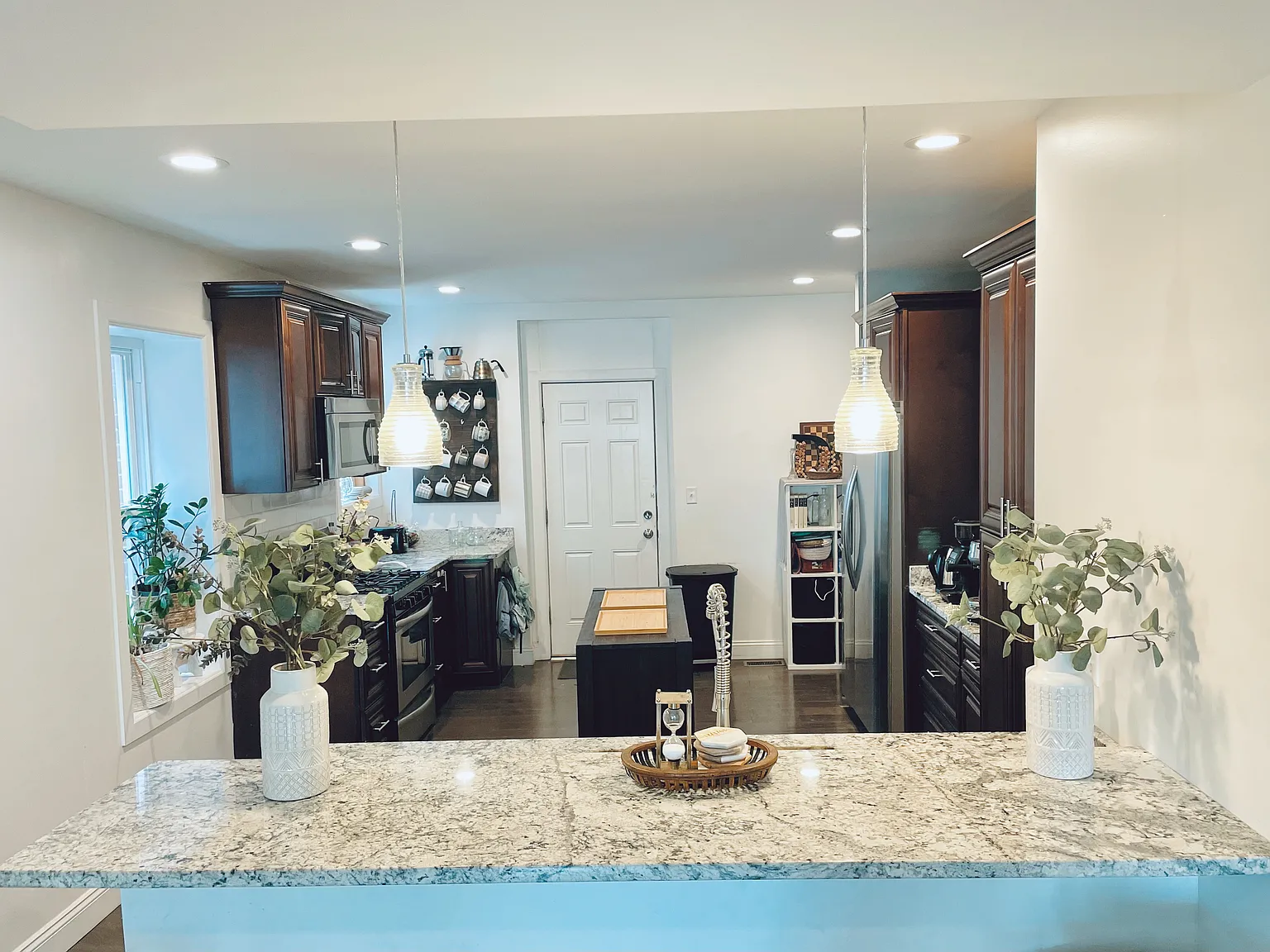 3 bed, 1700 sqft, $3,000 — Photo 3