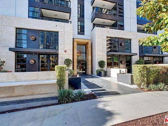 3rd image of 10777 Wilshire Blvd Unit 708
