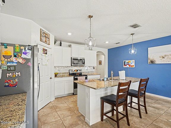5th image of 999 Remington Green Dr SE