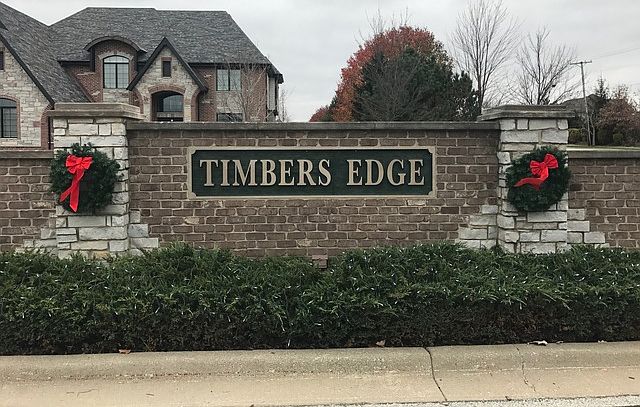 1st image of 7825 Northwoods Dr