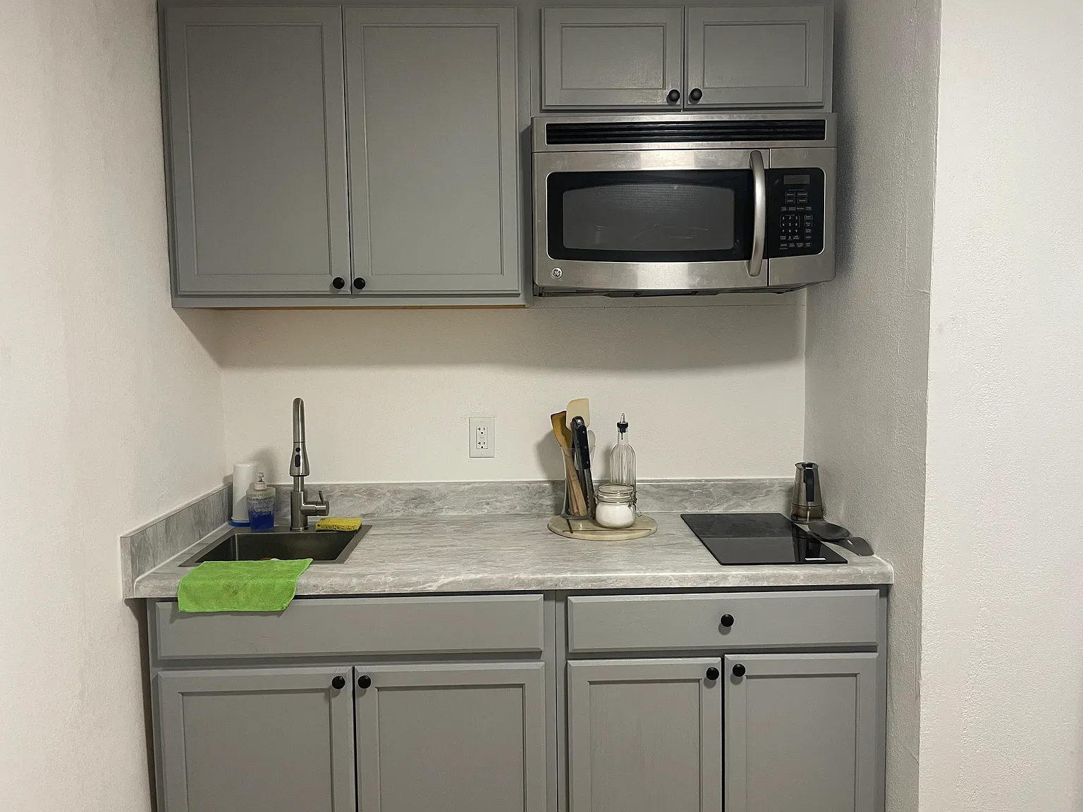 1140 Fountain St — Photo 3