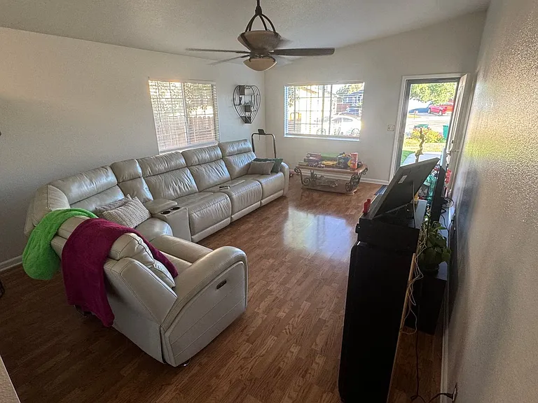 6335 E Crow Ct — Photo 8
