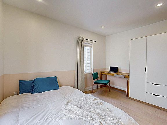 3rd image of 81 Major St #1