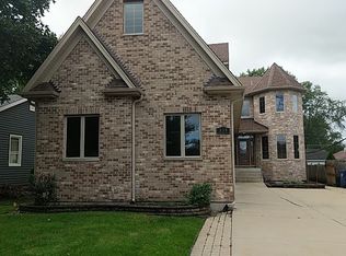 839 N Loomis St, Naperville, IL 60563