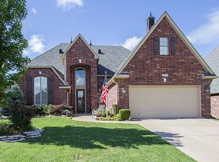 3901 W Vicksburg St, Broken Arrow, OK 74011