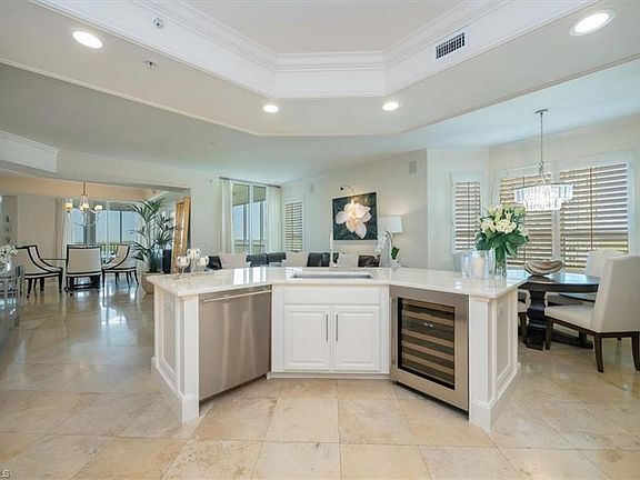 5th image of 285 Grande WAY #706