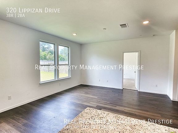 4th image of 320 Lippizan Dr
