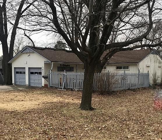 2nd image of 7900 Reinhardt Ln