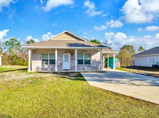 105 Bay Grove Dr, Freeport, FL 32439