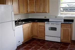 1st image of 5475 Glengate Ln APT 7