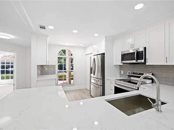 505 Mardel DR #106, NAPLES, FL 34104