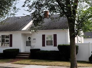 291 Killingly St, Providence, RI 02909