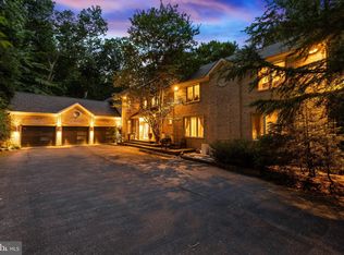 12 Shaded Glen Ct, Owings Mills, MD 21117